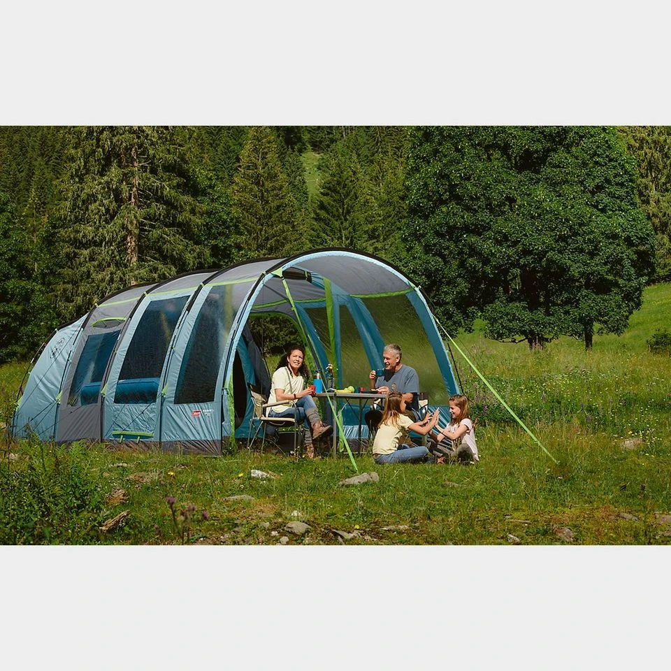 Coleman Meadowood 4 Person Large Tent With Blackout Bedrooms - Image 4
