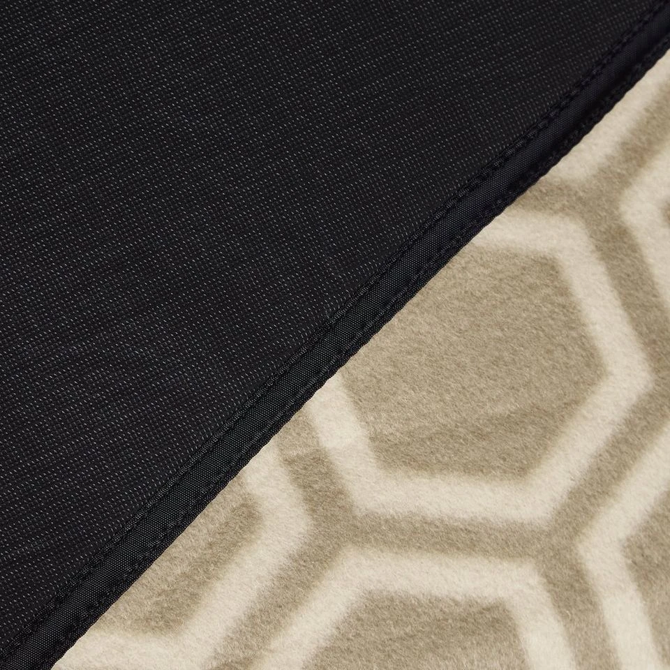 Lavvu Carpet - Image 3